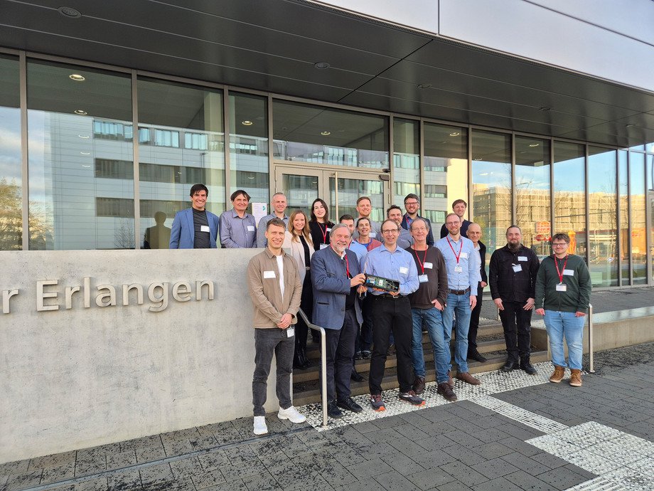 KRISNet: Krisensichere LEO-satellitenbasierte Kommunikationsarchitektur f&uuml;r das Energiesystem der Zukunft