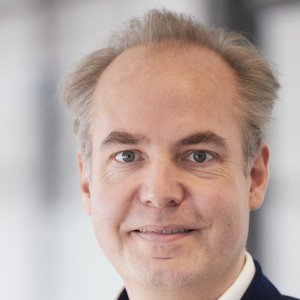 Dr. Henrich C. P&ouml;hls